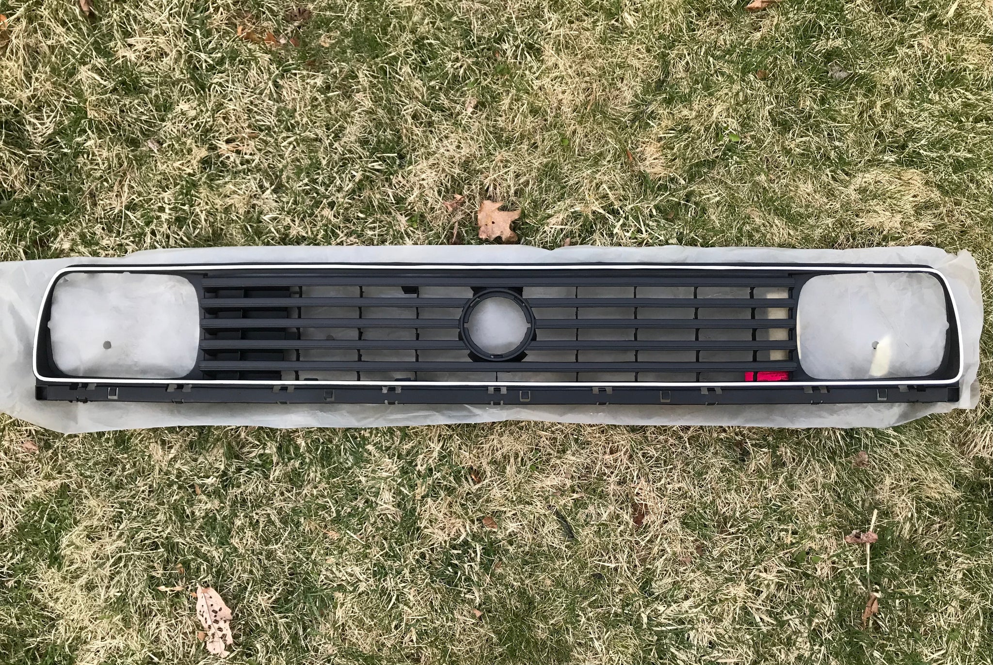 Cover under grille for US Westmoreland Front Golf II